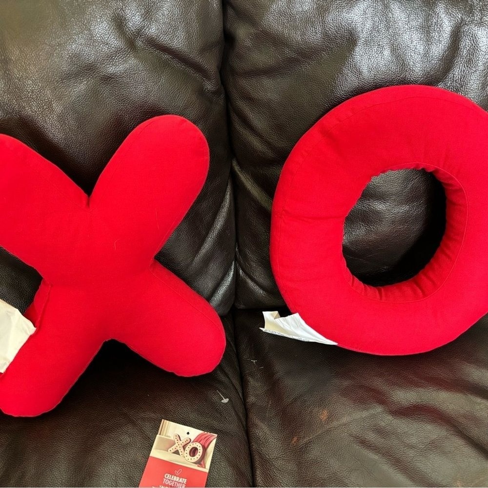 Celebrate Together Letter XO Heart Pillows in Red & Cream Valentines 12" - Picture 8 of 8